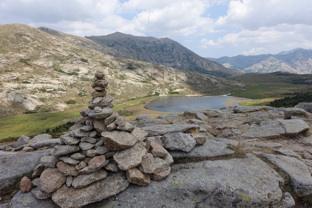 Fernwanderweg GR 20 auf Korsika. 6. Etappe vom Refuge de Ciottulu zum Refuge de Manganu
