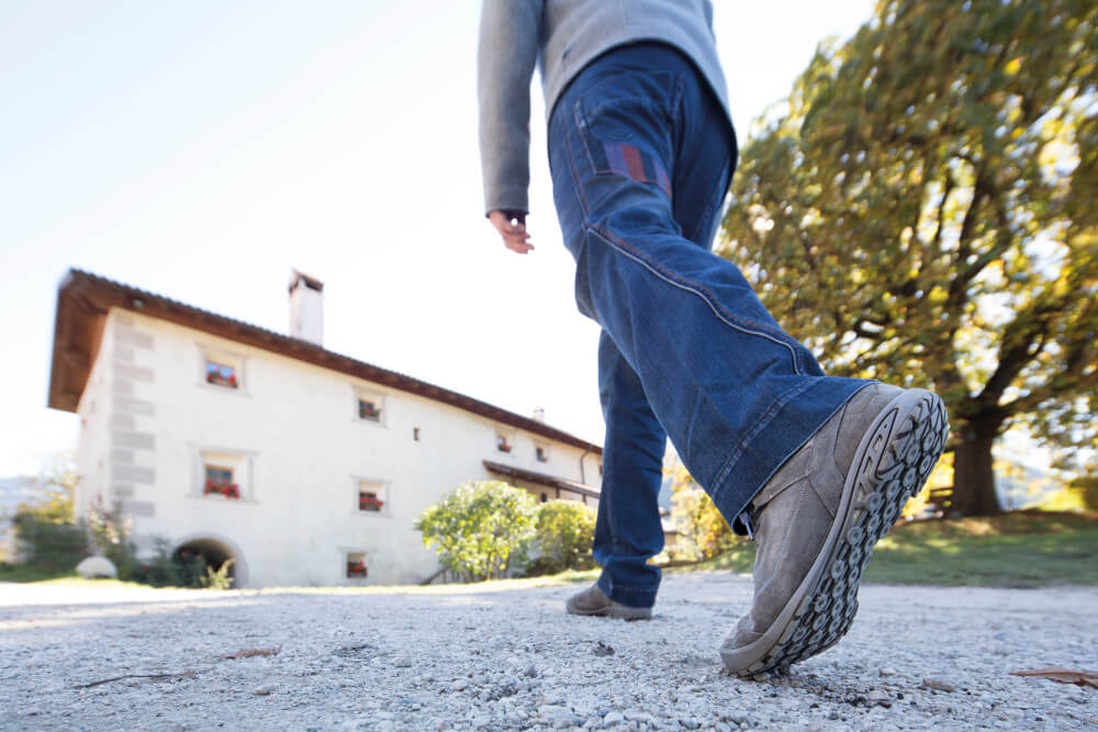 Die passende Größe ist für einen Wanderschuh sehr wichtig. Es gibt ein paar Kriterien, die bei der Wahl der richtigen Größe des Wanderschuhs beachtet werden sollten.