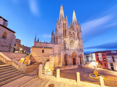 Kathedrale in Burgos. Auf der Route Jakobsweg Spanien gibt es viele Klöster und Kathedralen.