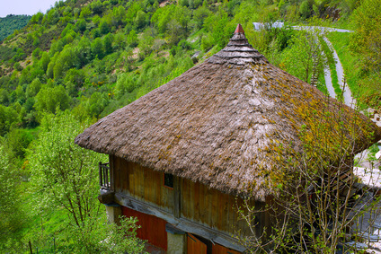 Eine Etappe mit großem Anstieg auf dem Weg nach O Cebreiro. Eine schwierige Etappe auf dem Jakobsweg Spanien.