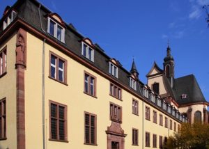 Der Eifelsteig Etappe 12 führt uns zum Kloster Himmerod.