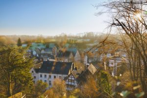 Start des Fernwanderwegs Eifelsteig in Kornelimünster