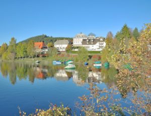 Schluchtensteig Etappe 3 - das Tagesziel Schluchsee erreichen wir nach gut 20 Kilometern