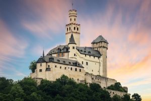 Rheinsteig Etappe 12 - es geht nach Kamp-Bornhofen, aber mit einem tollen Blick auf die Marksburg