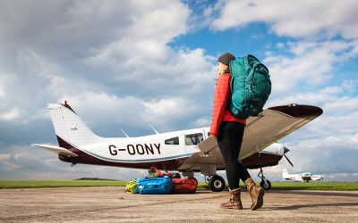 Reisen mit Zelt & Flugzeug – 5 Tipps für eine stressfreie Reise