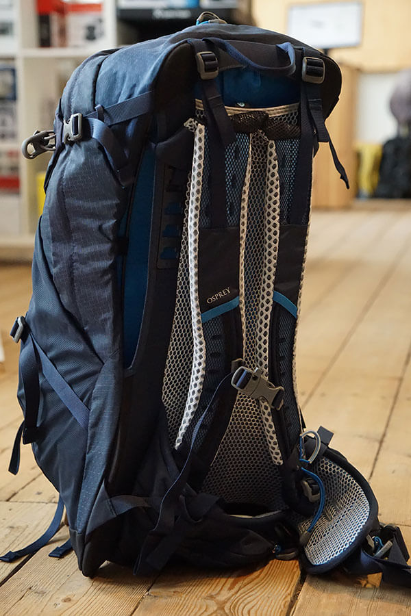 Osprey Rucksack mit Netzrücken