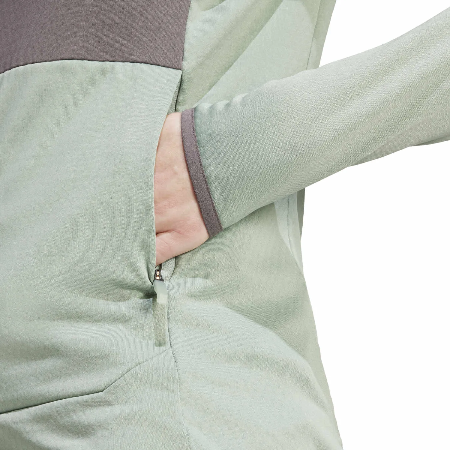 IQ3724_7_APPAREL_On Model_Detail View 1_white.jpg