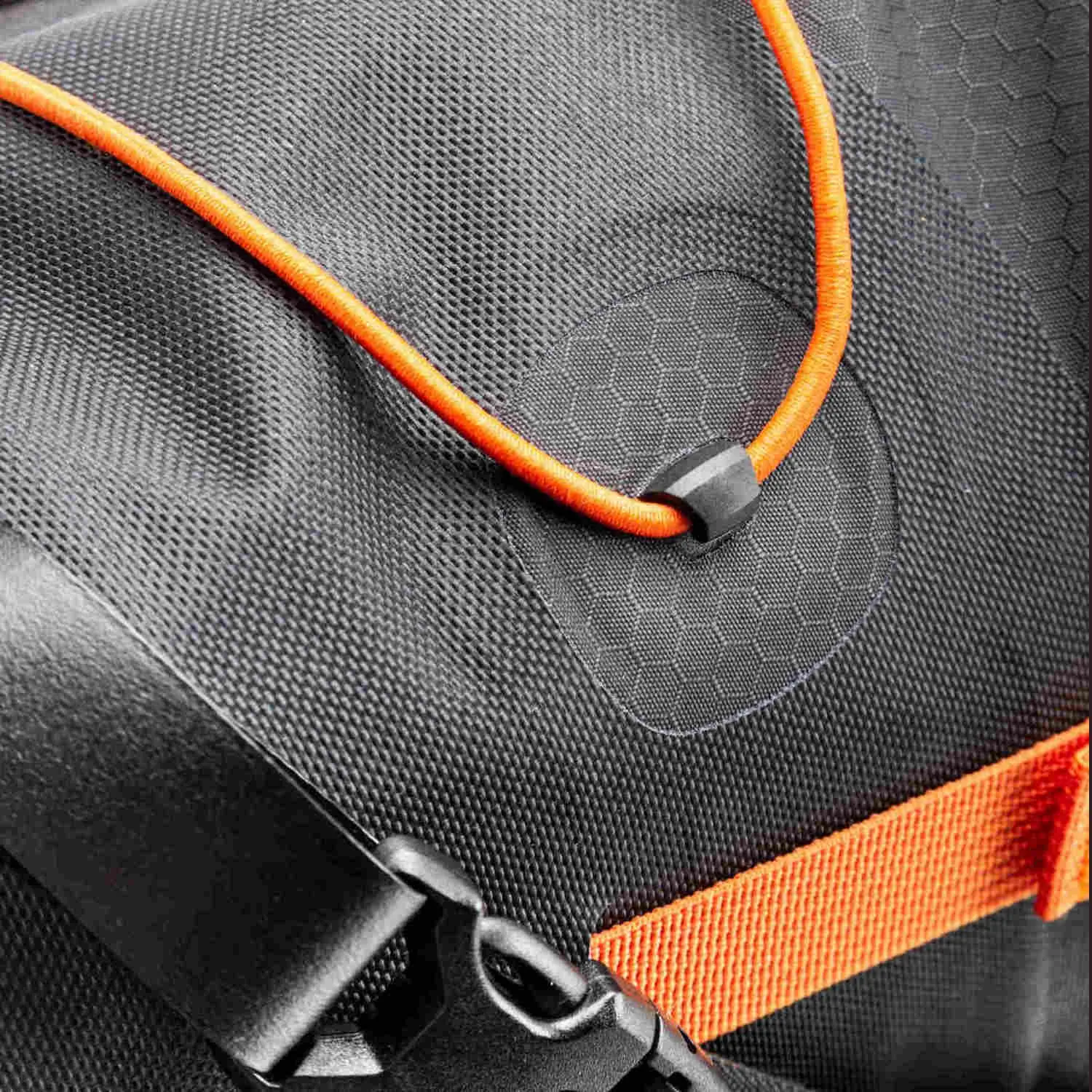 Seat-Pack-16-5L_F9902_detail-4.jpg
