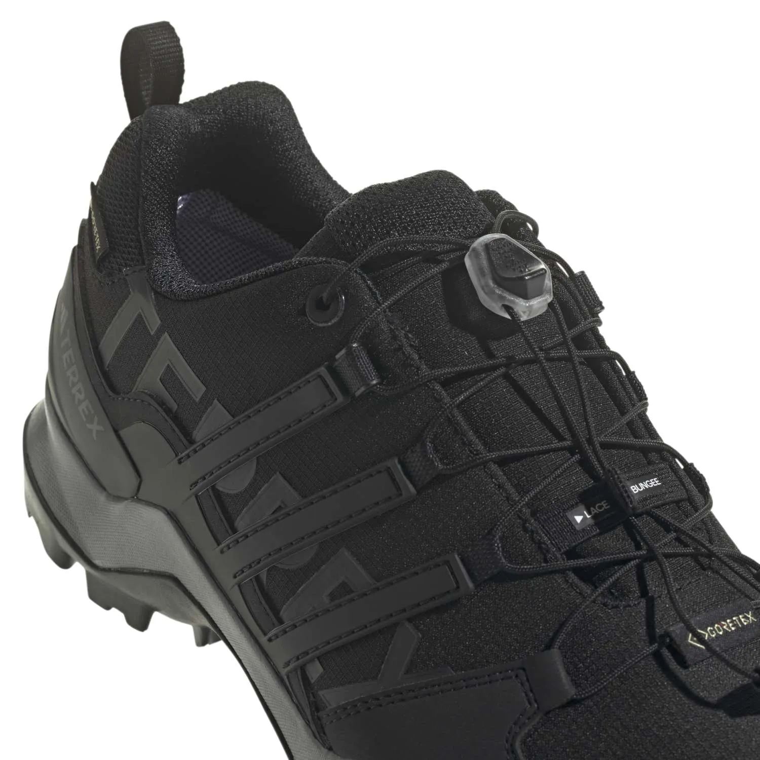 IF7631_8_FOOTWEAR_Photography_Detail View 1_white.jpg