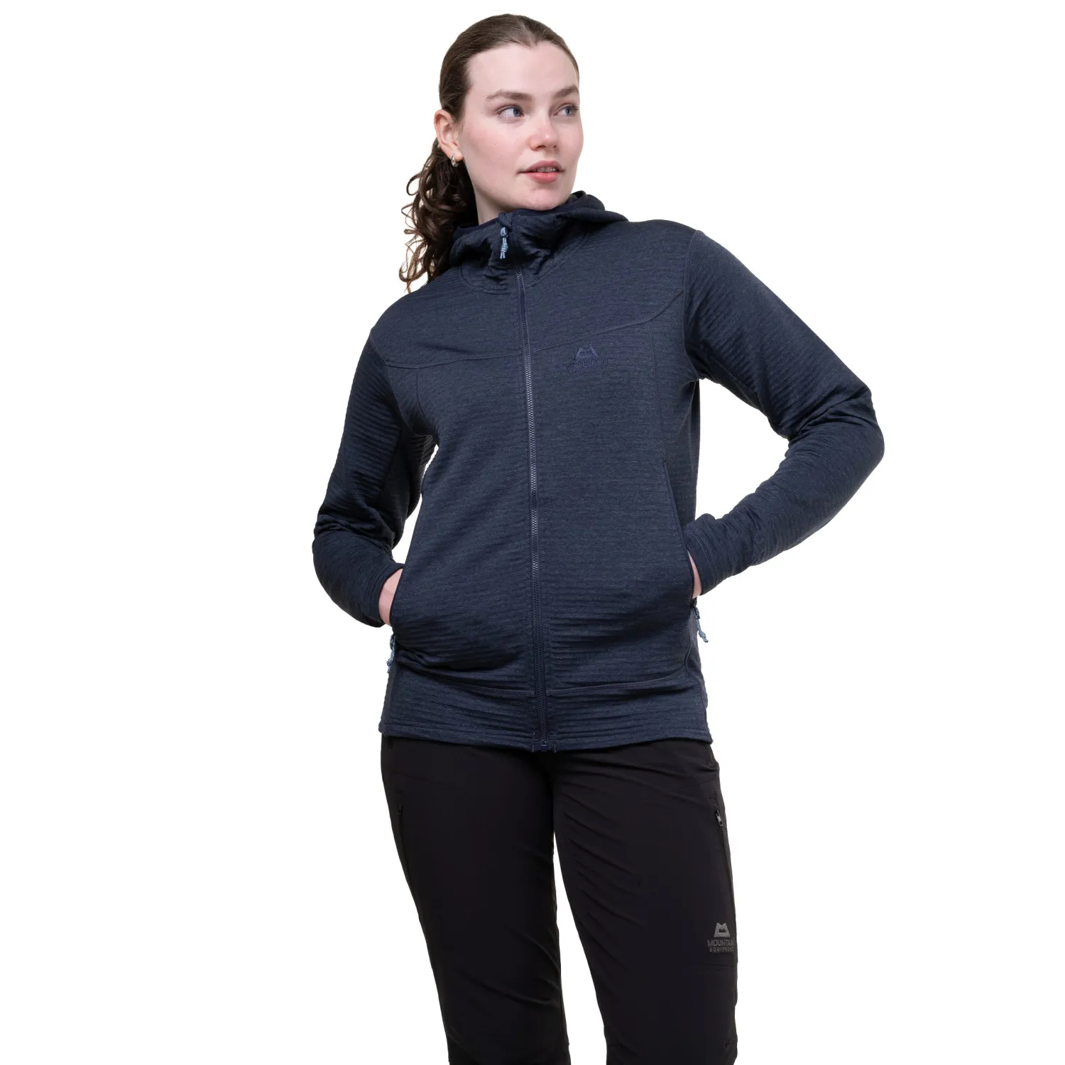 ME-008020_Apiro_Hooded_Wmns_Jacket_Me-01286_Cosmos-06874.jpg