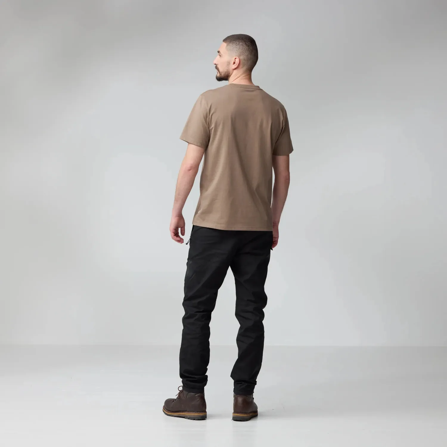 multicolor_logo_t-shirt_m_12600268-244_d_model_0071.jpg