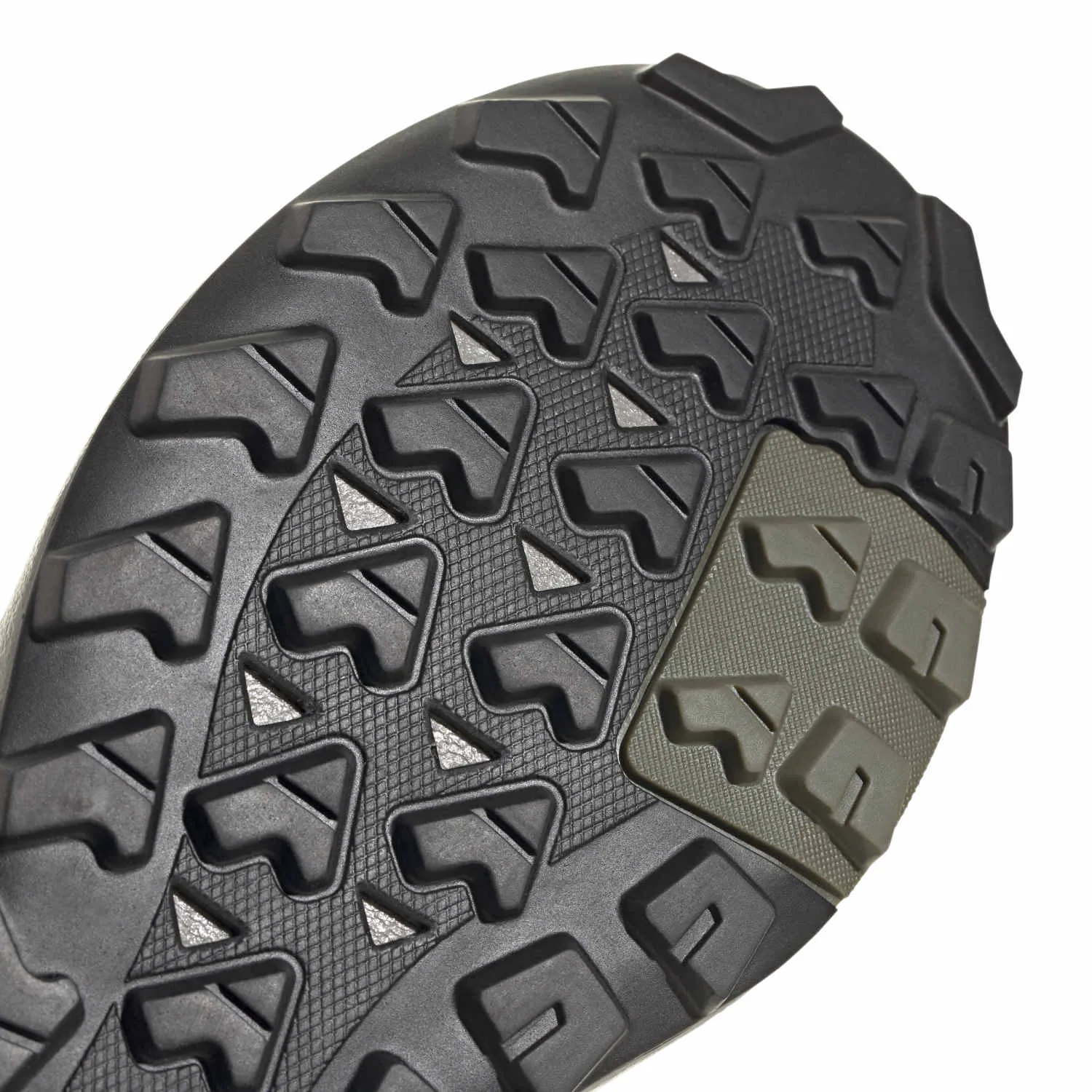 ID0900_8_FOOTWEAR_Photography_Detail View 1_white.jpg