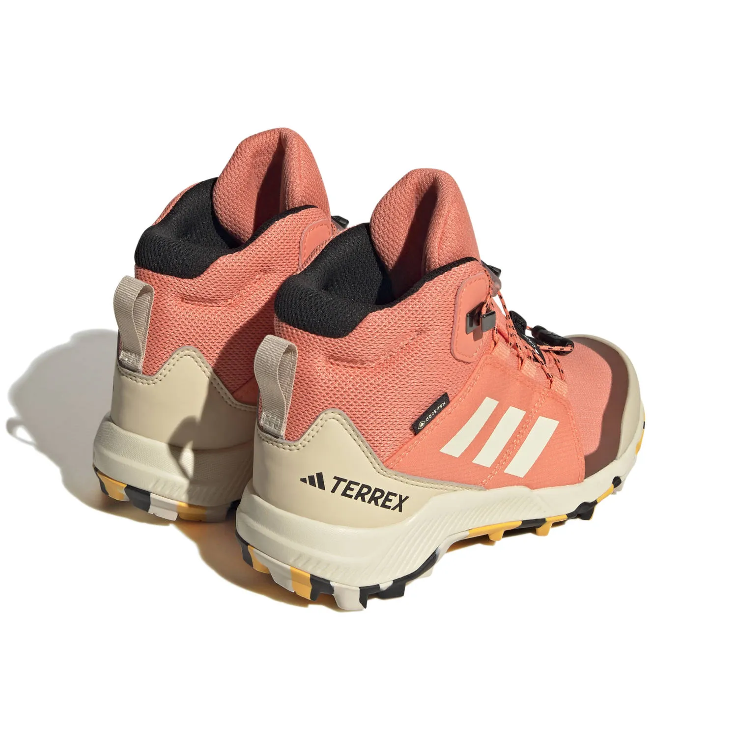IF7523_7_FOOTWEAR_Photography_Back Lateral Top View_white.jpg