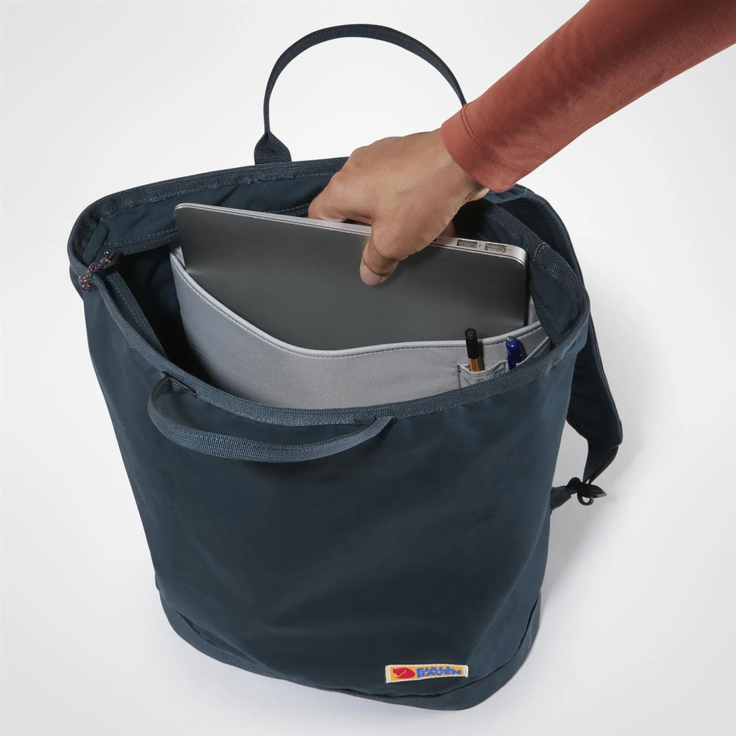 7323450522711_FW19_fvrc_vardag_totepack_fjaellraeven_21.jpg