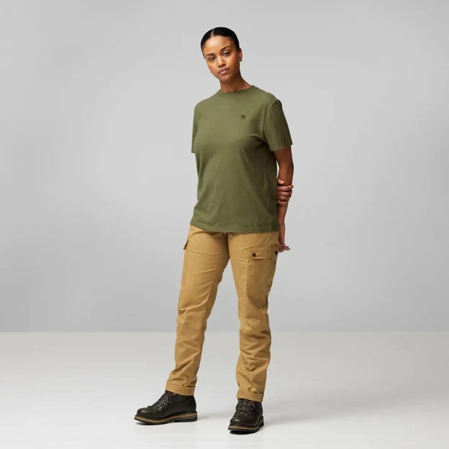 hemp_blend_t-shirt_w_14600163-620_c_model_fjr.jpg