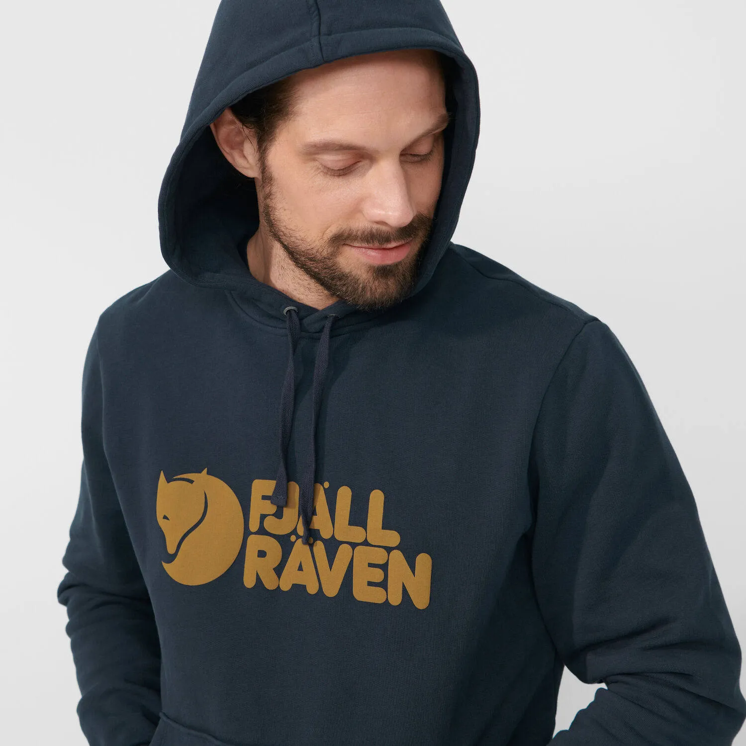 Fjallraven_Logo_Hoodie_M_84144-555_F_DETAIL_FJR.jpg