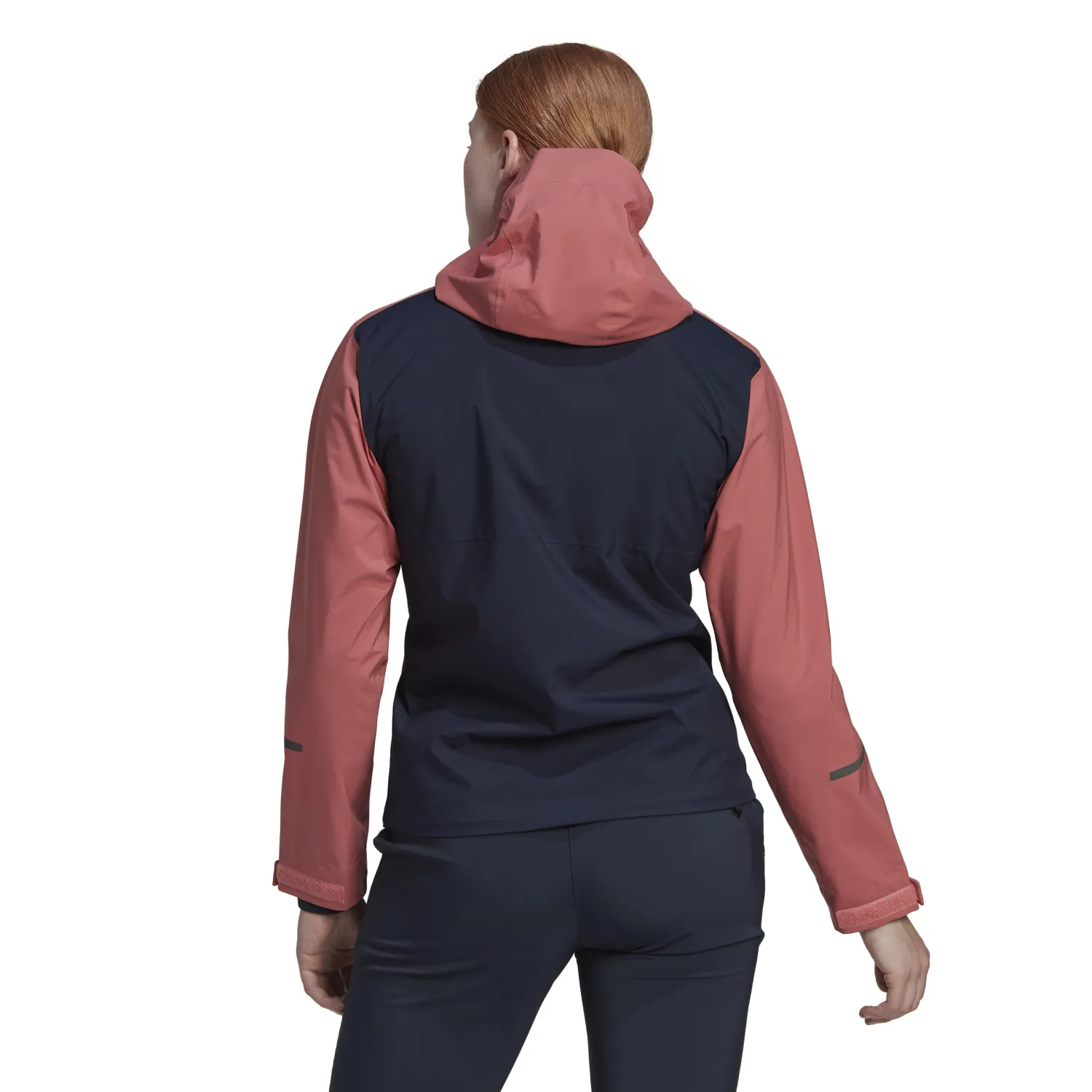 04_HF3276_5_APPAREL_On Model_Back View_transparent.jpg
