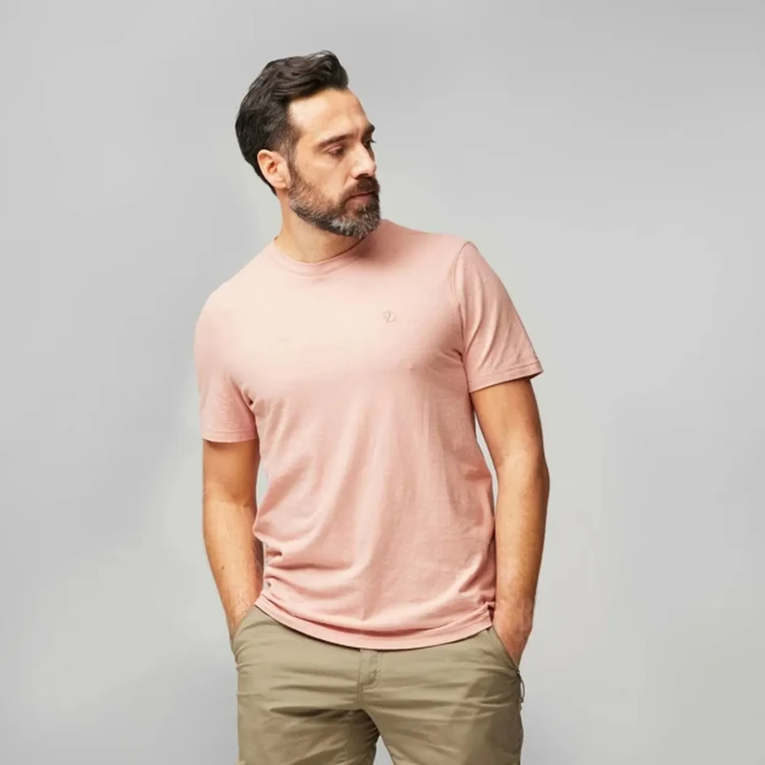 hemp_blend_t-shirt_m_12600215-302_c_model_fjr.jpg