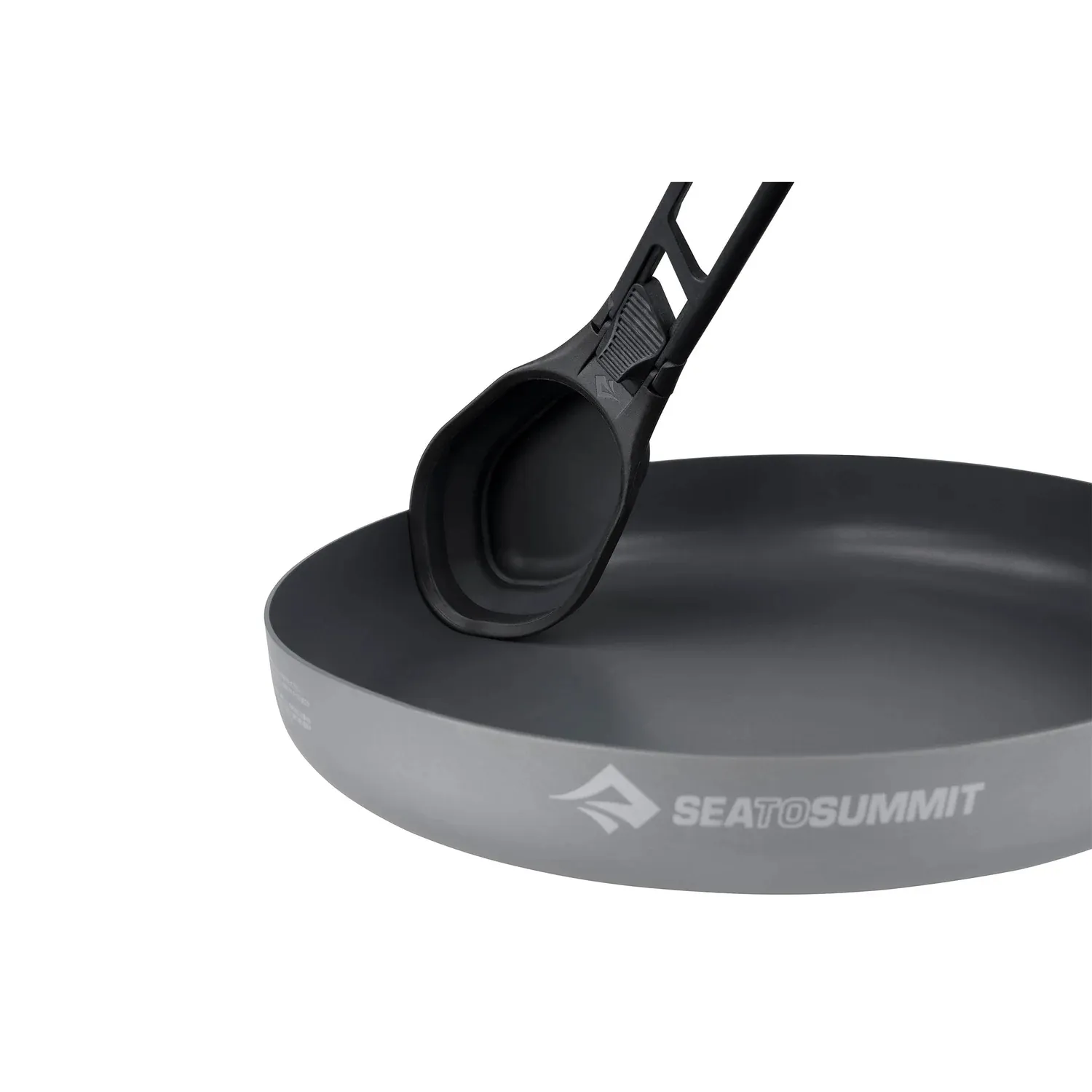 Camp-kitchen-serving-spoon-in-pan_34ec28fb-0f94-42e9-b772-e4ea805f38a3.jpg
