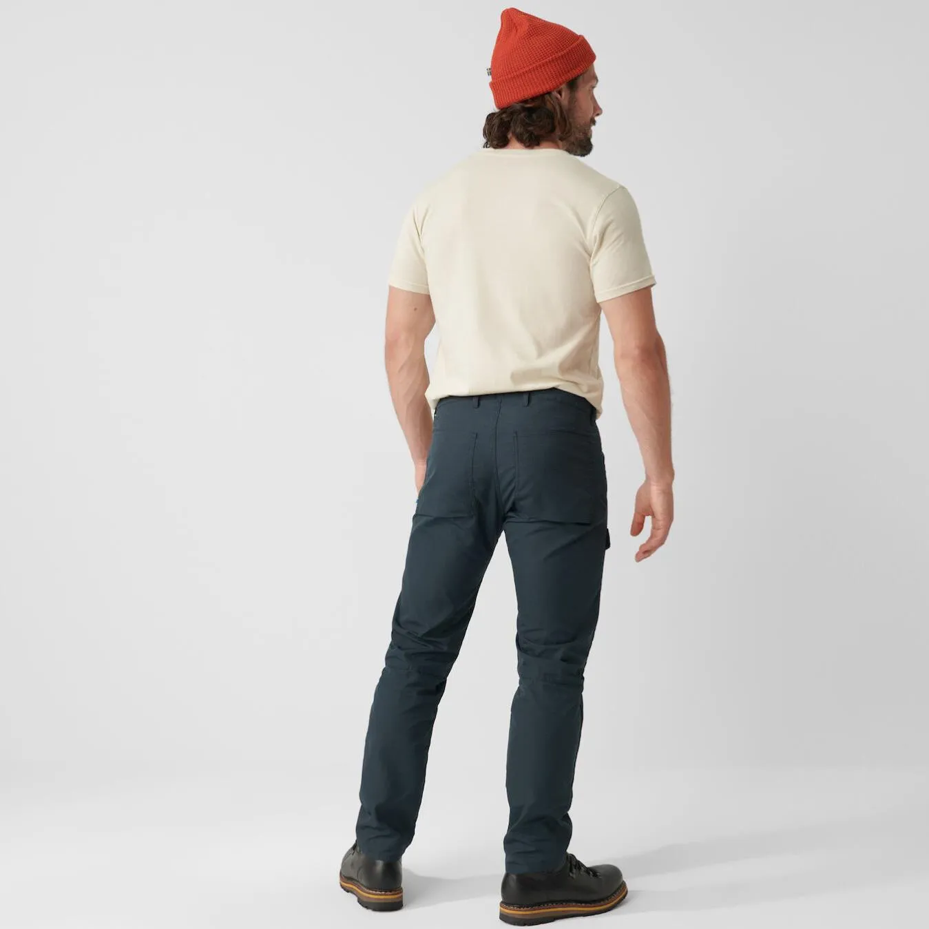 Greenland_Jeans_M_Reg_81871R-555_D_MODEL_FJR.jpg