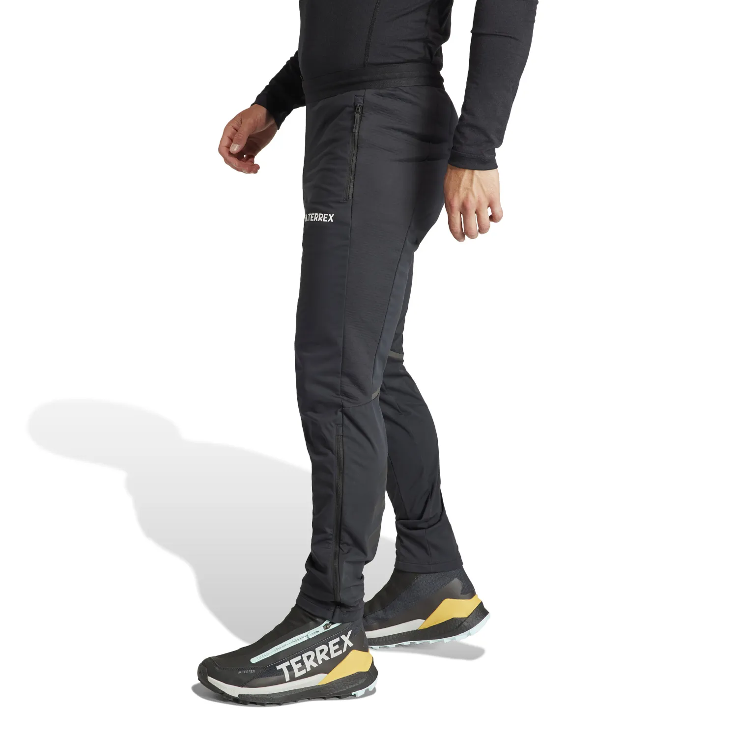 IB1116_5_APPAREL_On Model_Side View_white.jpg