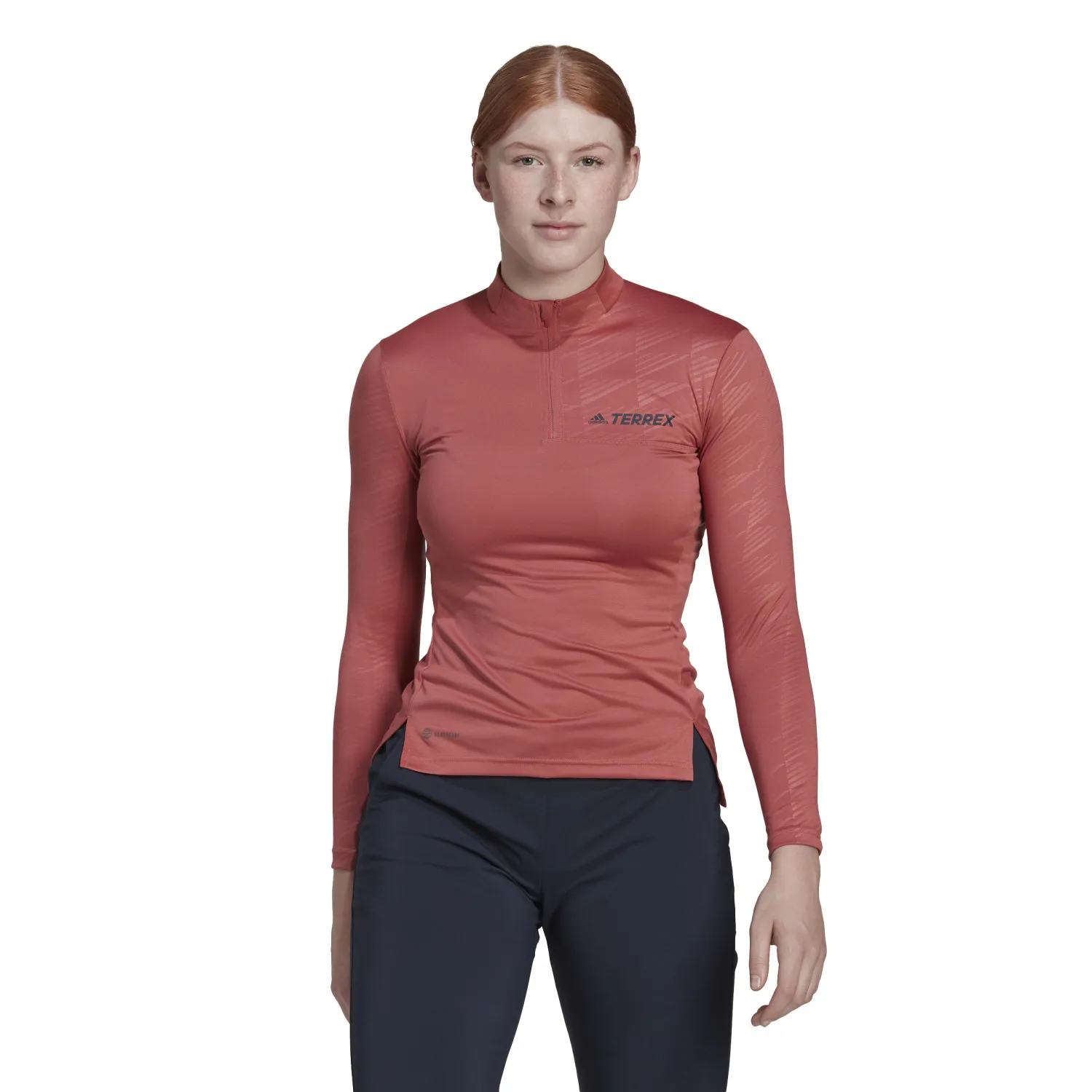 03_HI5494_3_APPAREL_On Model_Standard View_transparent.jpg