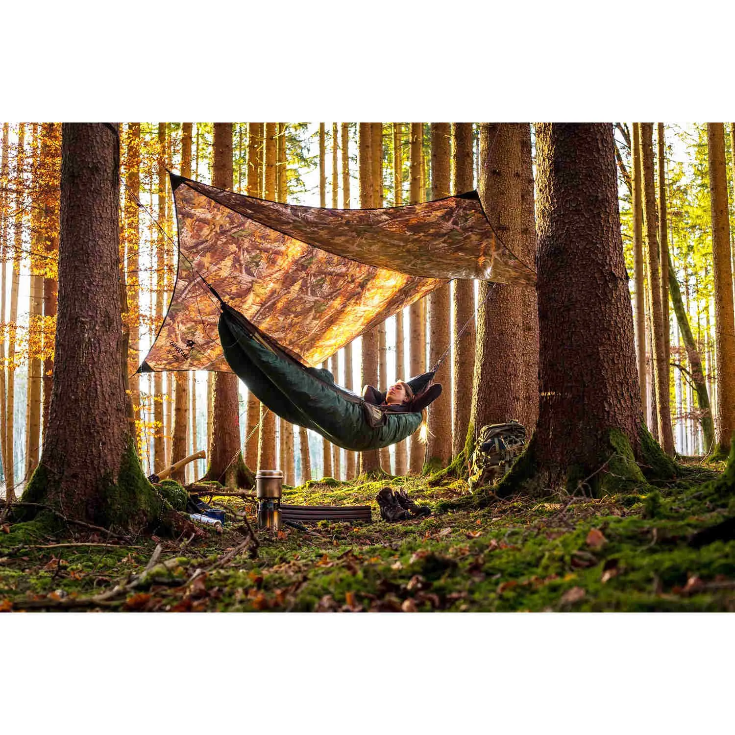 amazonas-regendach-wetterschutz-camouflage-realtree-traveller-tarp-explorer-05.jpg