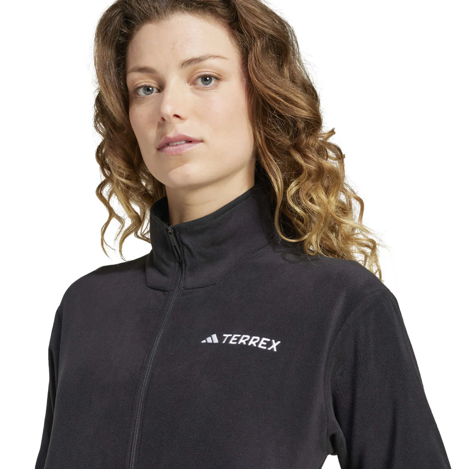 IX7709_7_APPAREL_On Model_Detail View 1_white.jpg