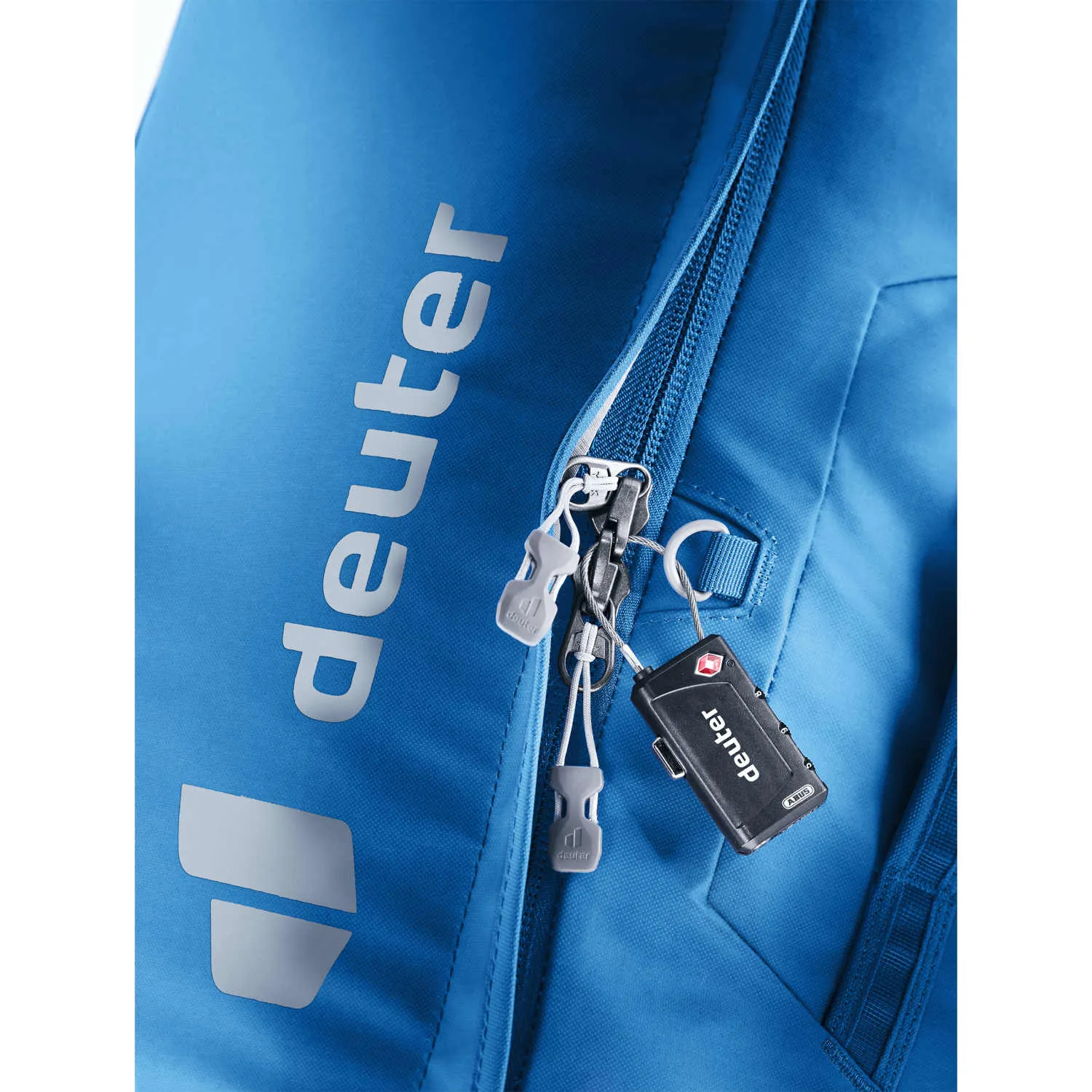 3501125-1397-DuffelProMovo60_neptune_nightblue-D-11.jpg