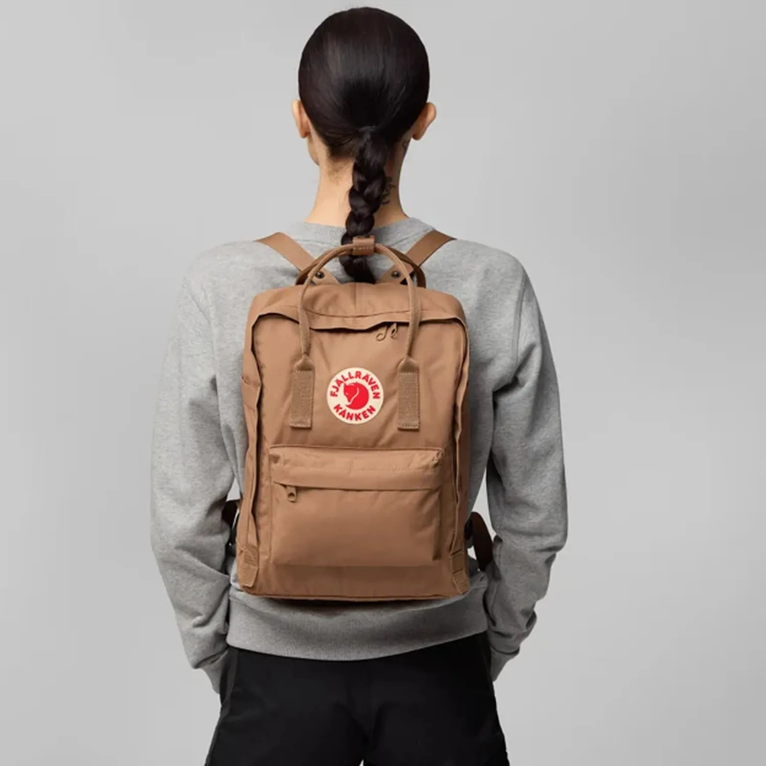 kanken_23510-228_c_model_fjr.jpg