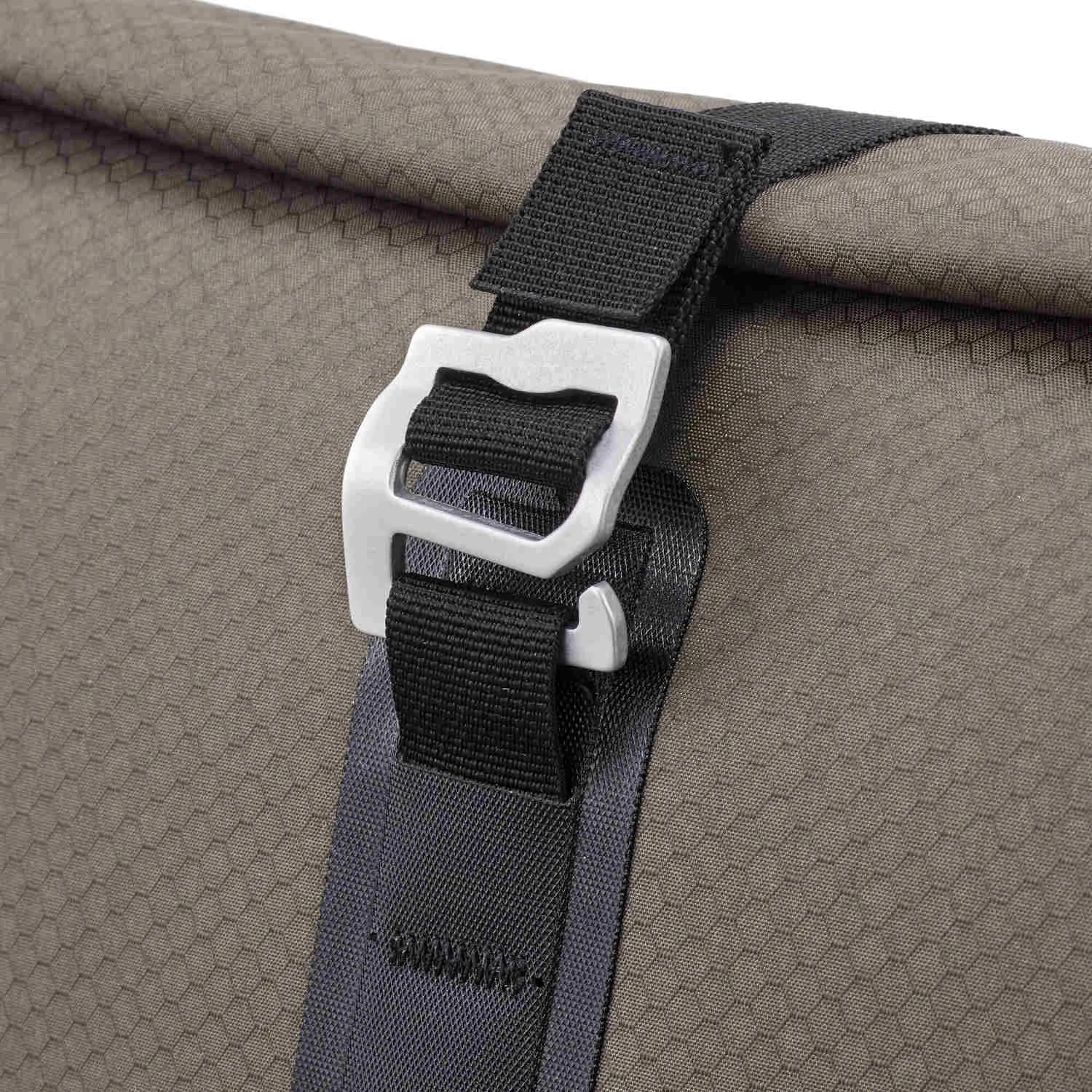 Accessory-Pack_F9953_05detail1.jpg