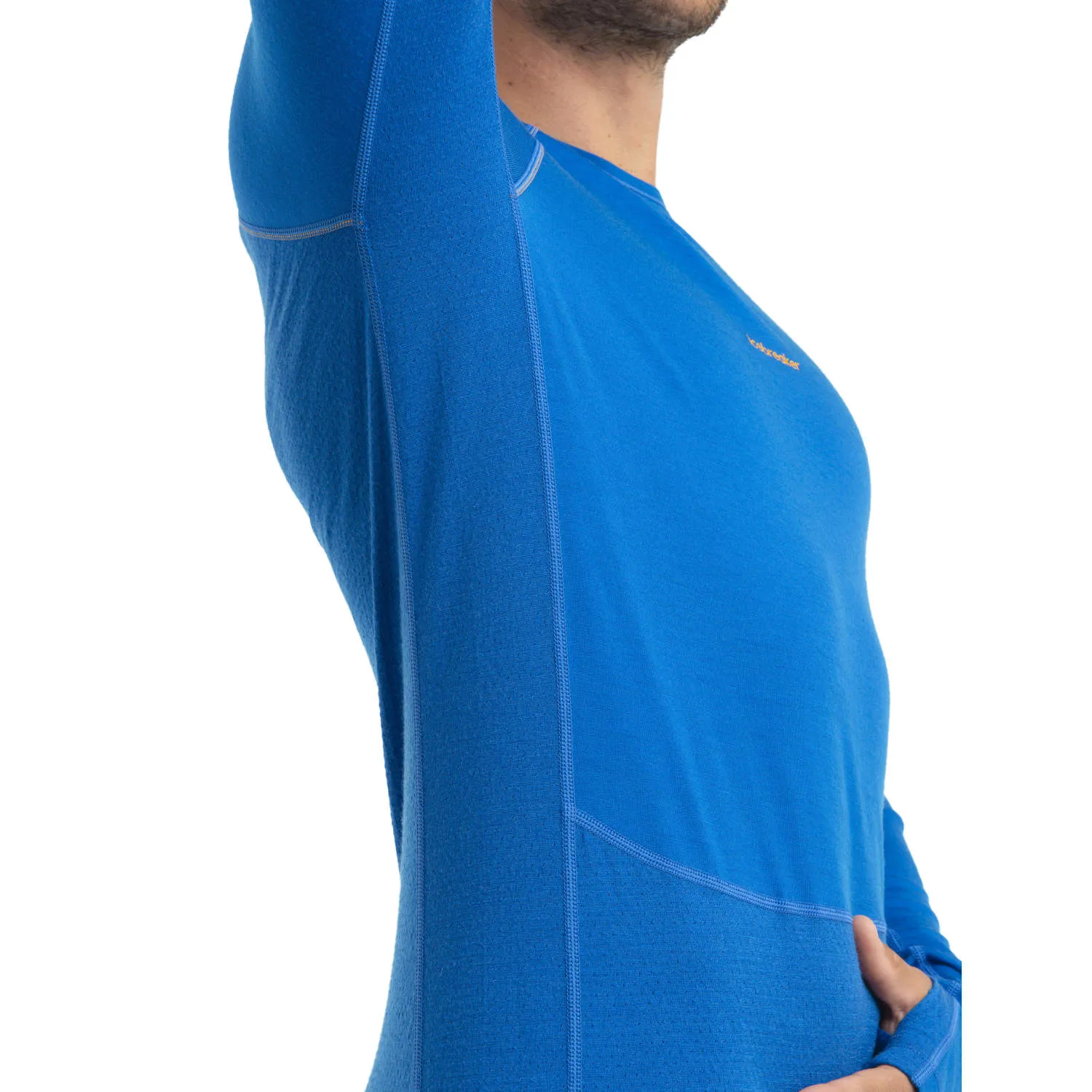 FW23_Men_200_ZoneKnit_TM_LS_Crewe_0A56HA876_7.jpg