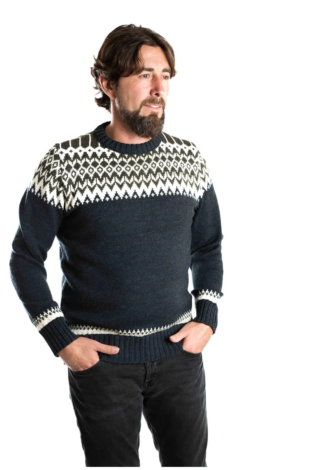ITEM1005_B_ALP_SWEATER_NAVY.jpg