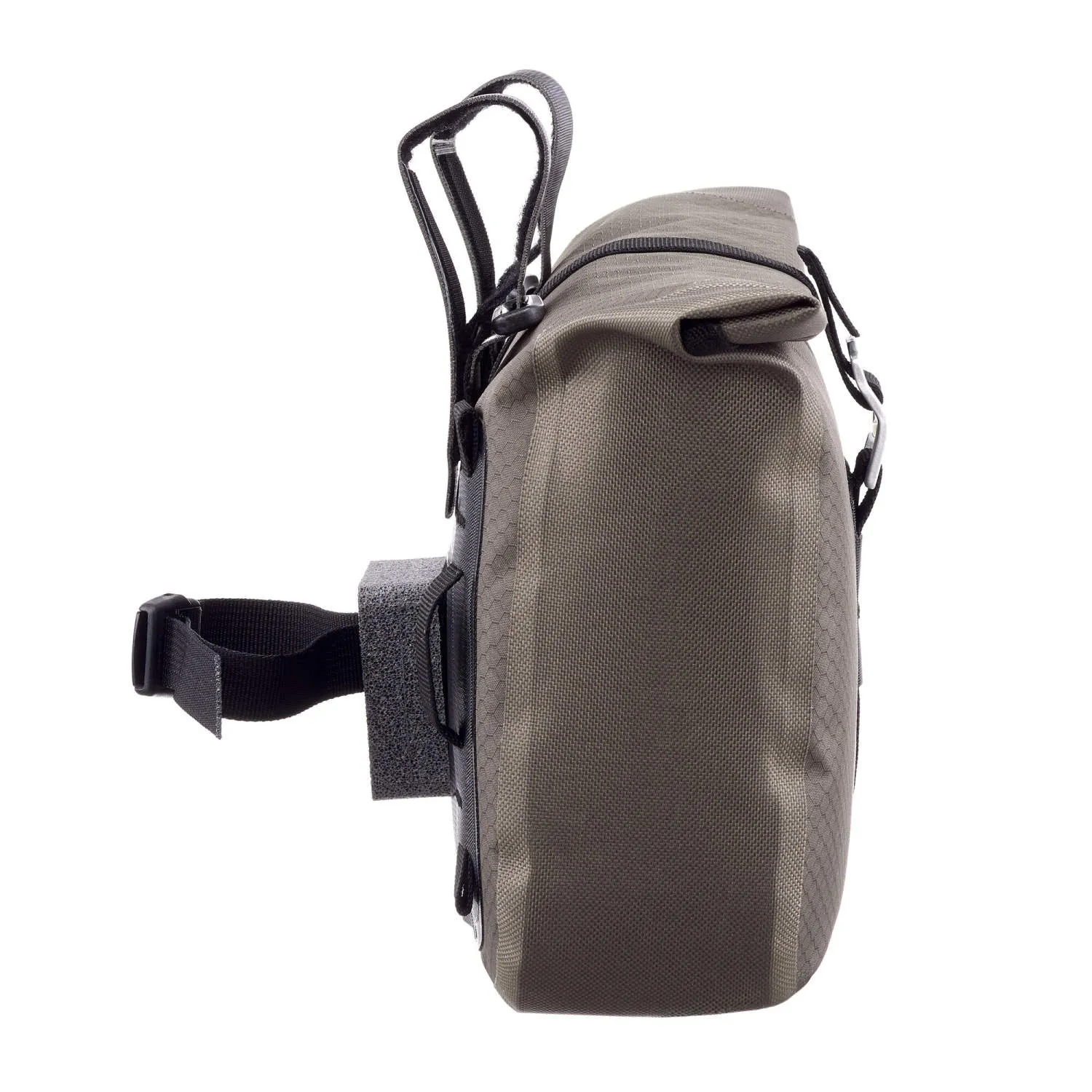 Accessory-Pack_F9953_03side.jpg