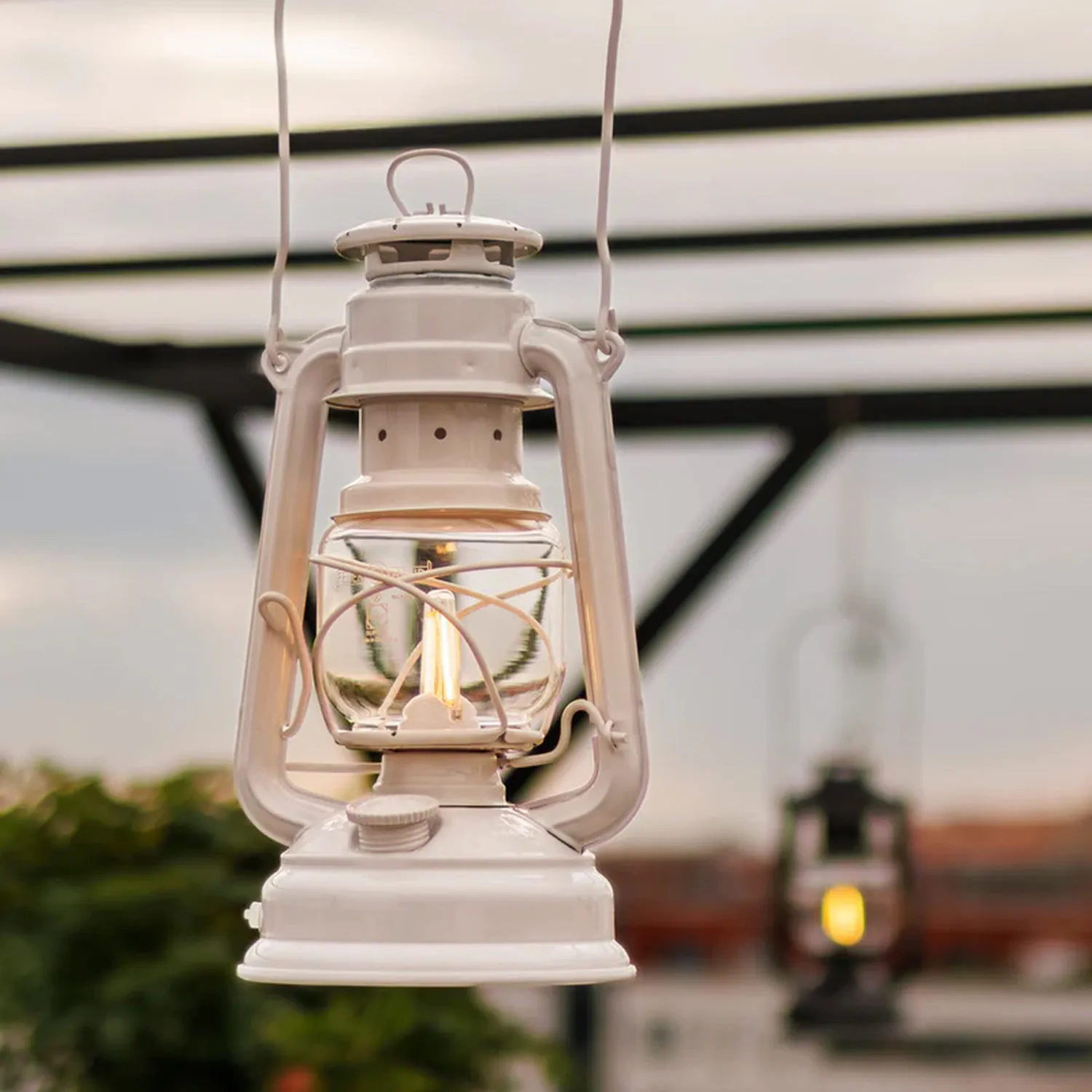 BS276LED_Soft_20Beige_Action_20_1.jpg