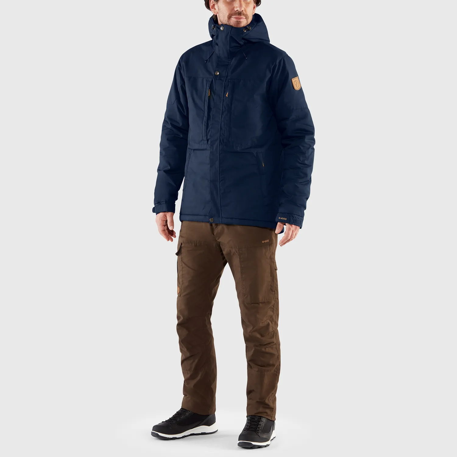 Skogso_Padded_Jacket_M_82279-555_C_MODEL_FJR.jpg