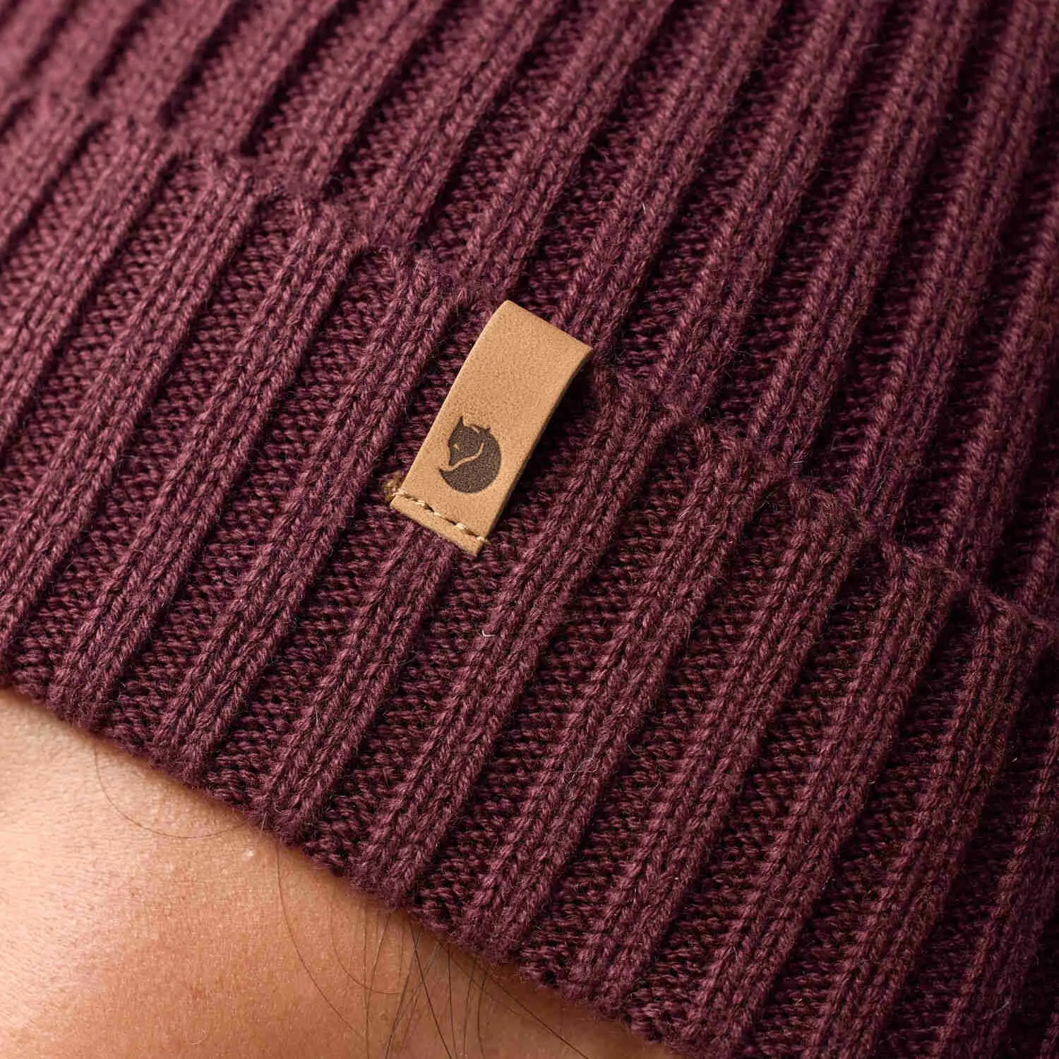 Ovik_365_Hat_13100233-357_G_MODEL_1441.jpg