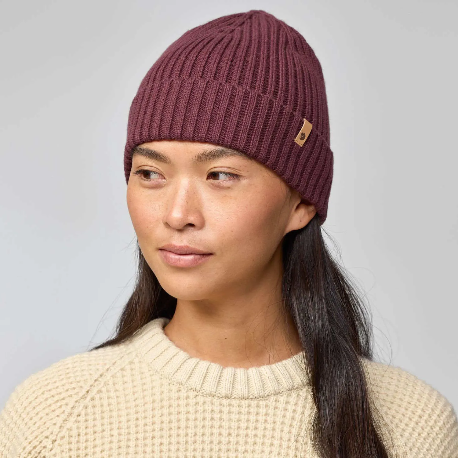 Ovik_365_Hat_13100233-357_C_MODEL_1378.jpg